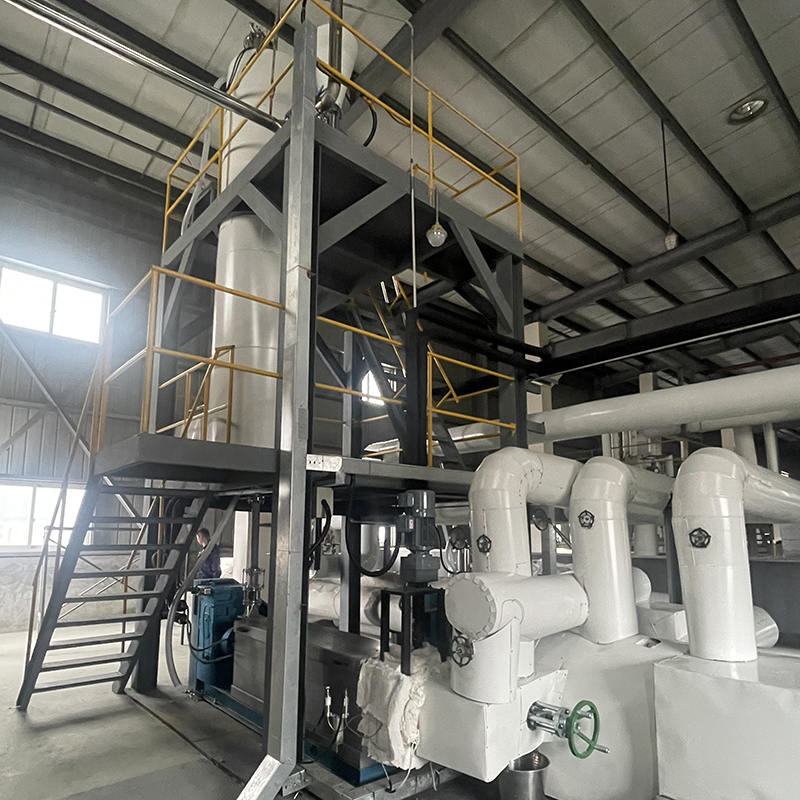 Tavné zařízení pro přímé zvlákňování předsměsí